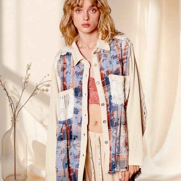 POL Plaid Crochet Patch Shacket Oversized Shirt Jacket | Cream Multi - Picture 6 of 8